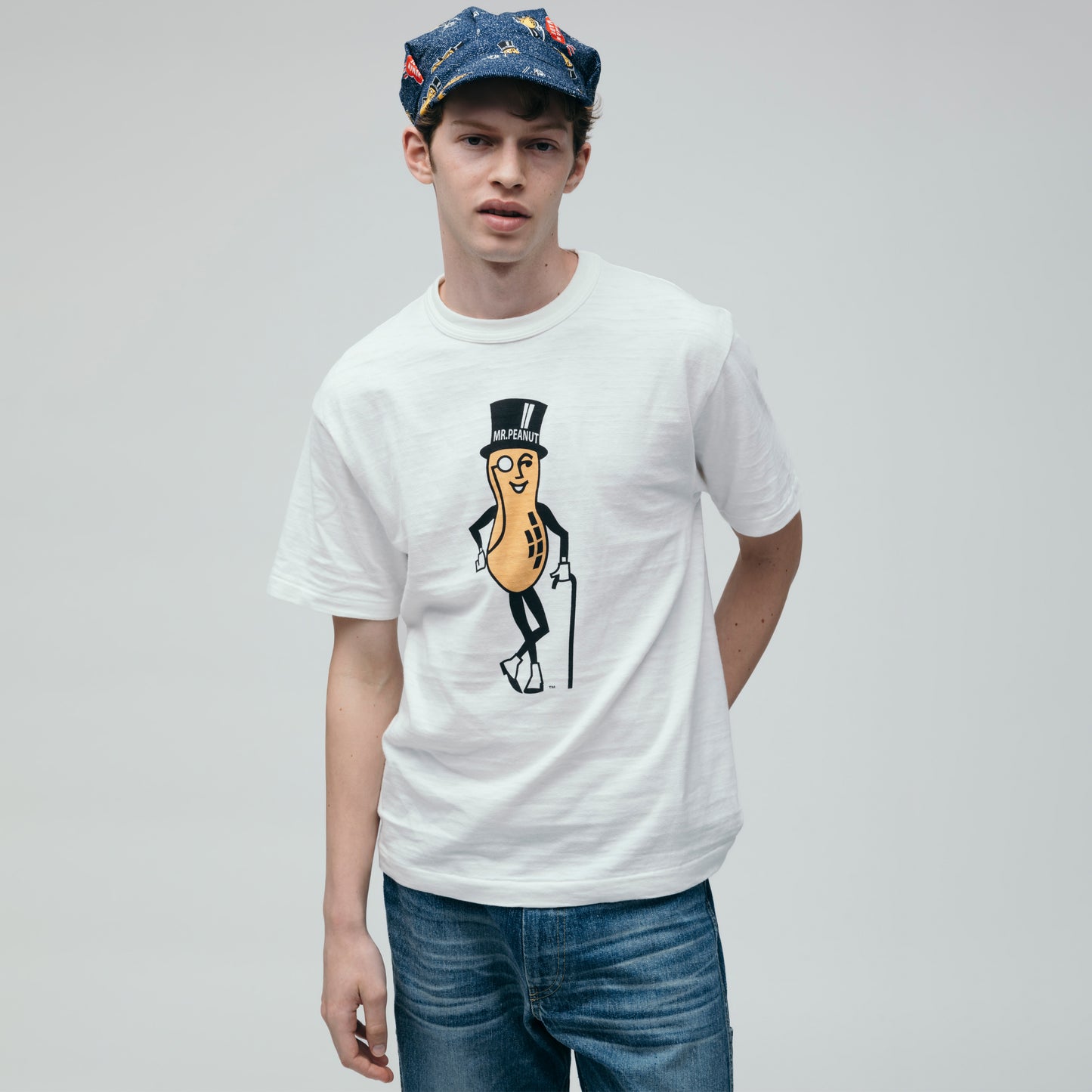 MR.PEANUT GRAPHIC T-SHIRT