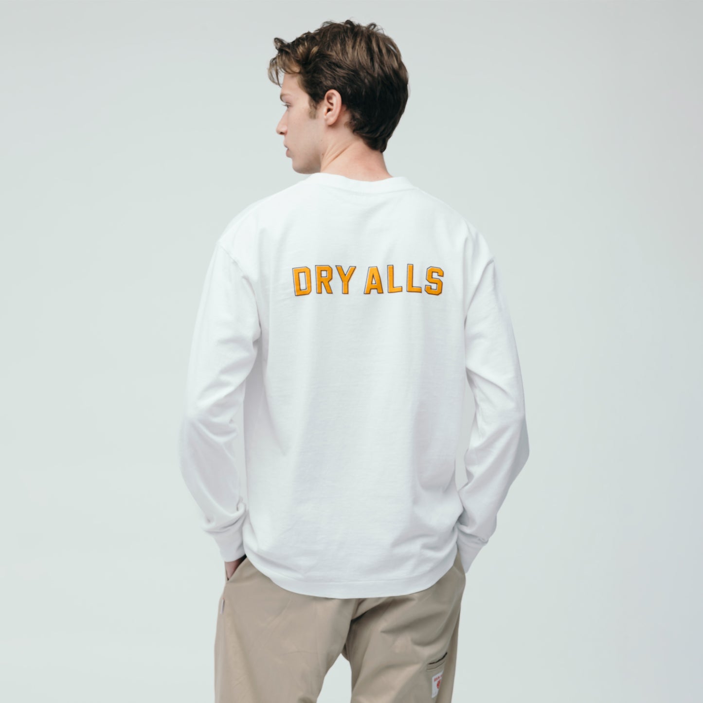 GRAPHIC L/S T-SHIRT
